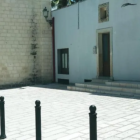 Nic.Ade ميليندونيو