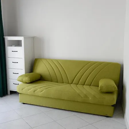 Nic.Ade فندق مبيت وإفطار ميليندونيو